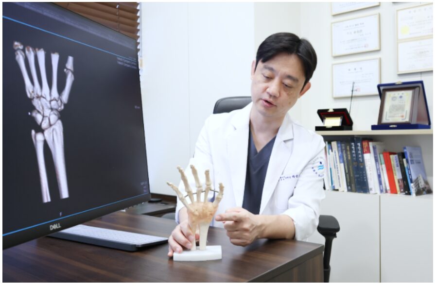 마곡동정형외과 손목건초염 원인
