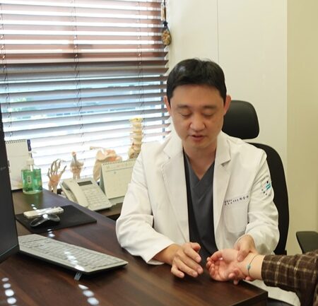 마곡정형외과, 무지외반증 예방과 치료방법 모르면 독입니다