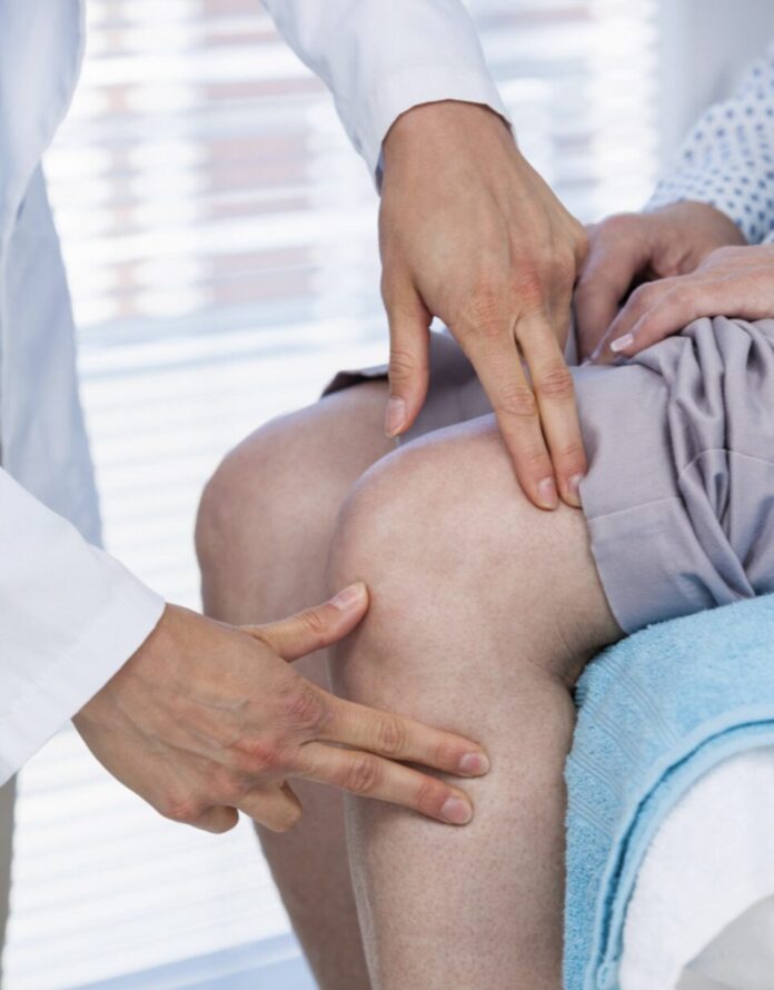 무릎 뚝뚝 소리 괜찮을까 무릎 소리 원인과 무릎 통증 진단 방법