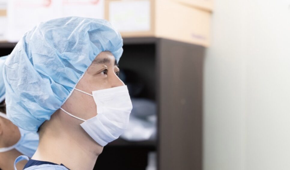 무릎 뚝뚝 소리 괜찮을까 무릎 소리 원인과 무릎 통증 진단 방법